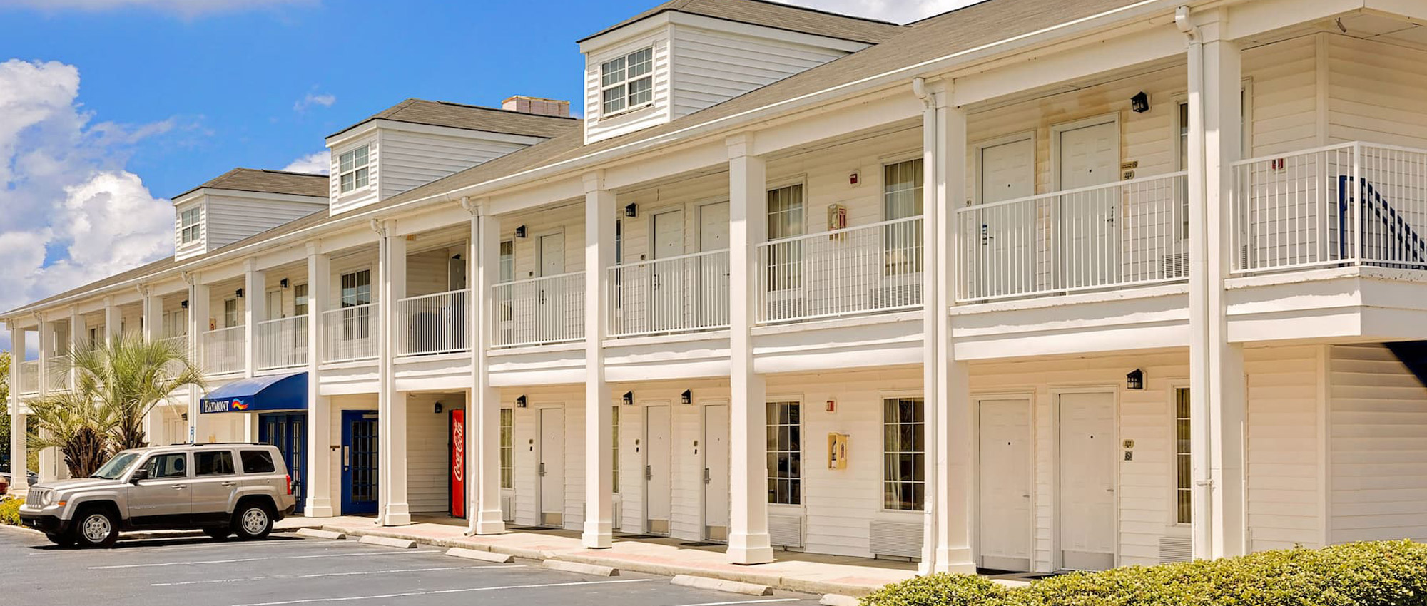 Baymont By Wyndham Inn & Suites